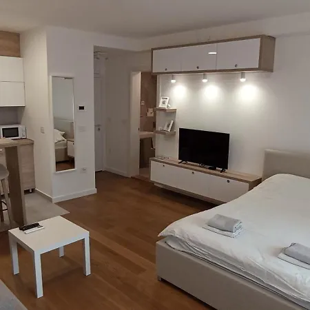 Apartment Stela